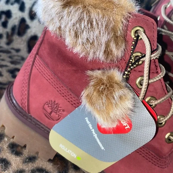 Timberland Boots Girls Size 3 Burgundy Boot Fur Timberland A1U5A Water Resistant - Picture 4 of 16